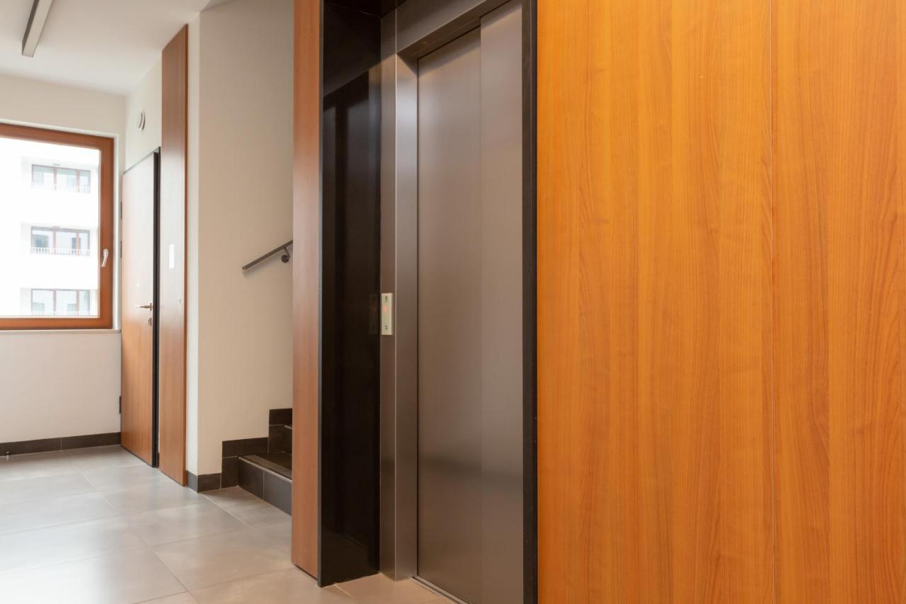 Awangarda Apartment Warsaw Ochota By Renters Prestige Екстериор снимка